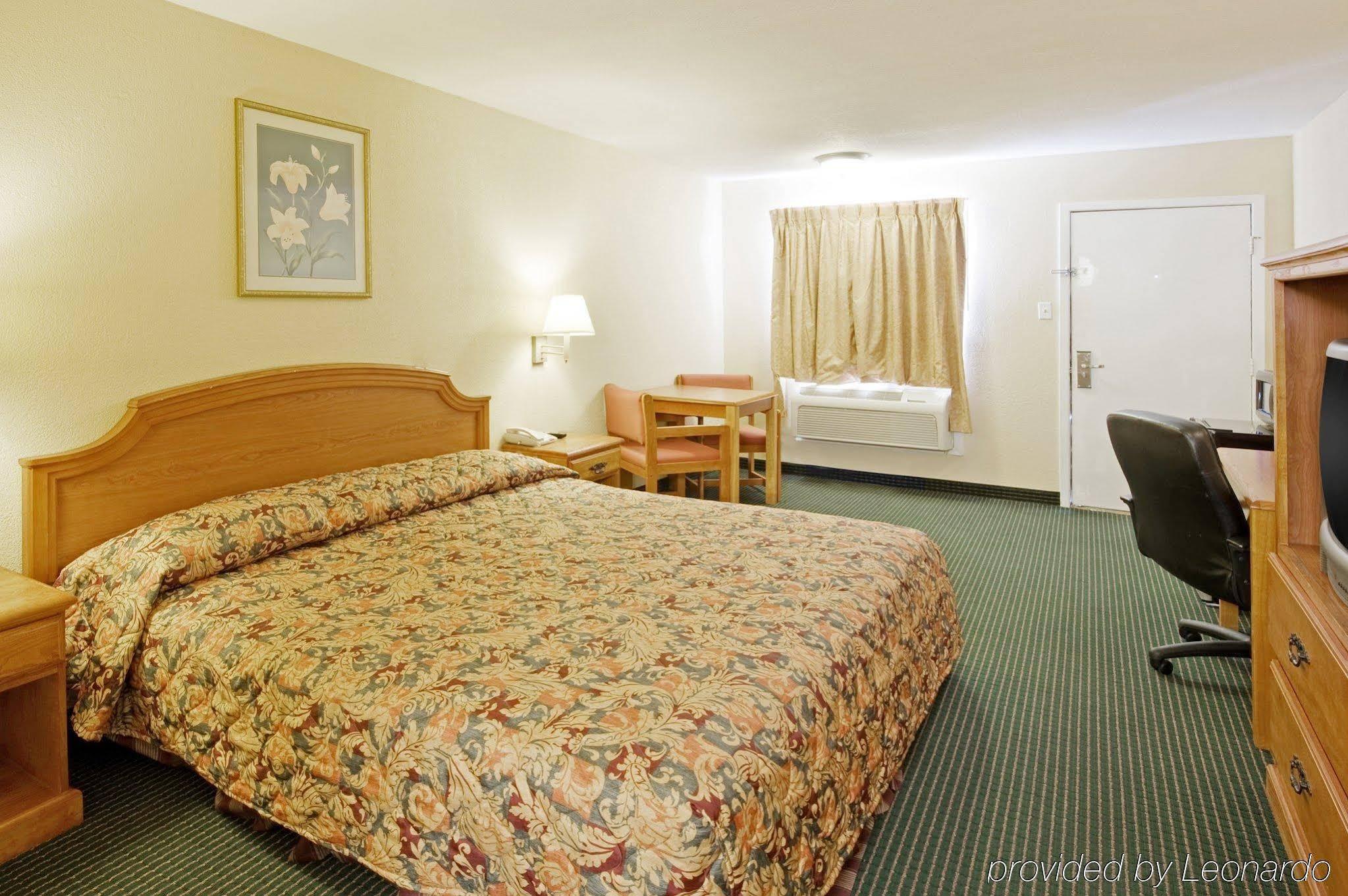 Americas Best Value Inn Gainesville Tx Exterior photo